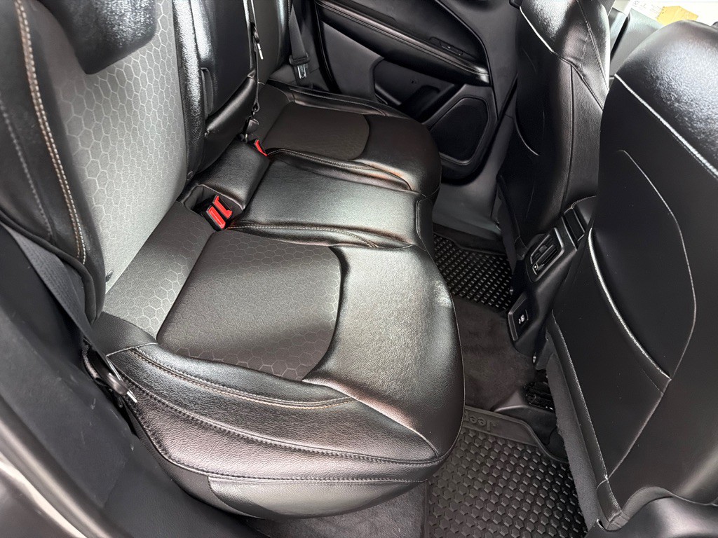 2018 Jeep Compass Image 18