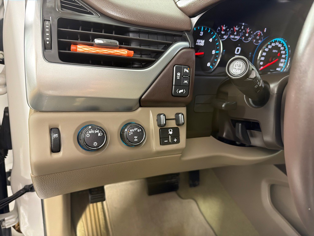 2017 Chevrolet Tahoe Image 14