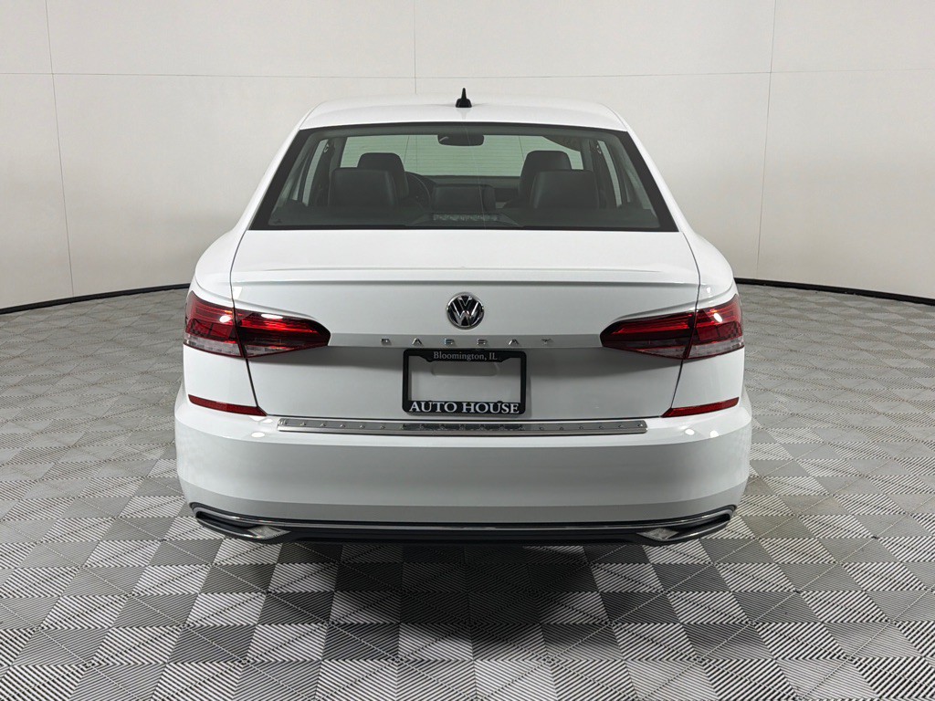2021 Volkswagen Passat Image 6