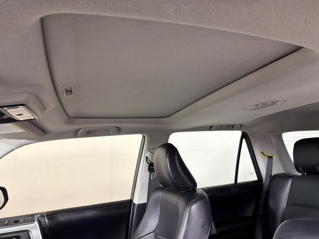 2017 Toyota 4Runner Image 11