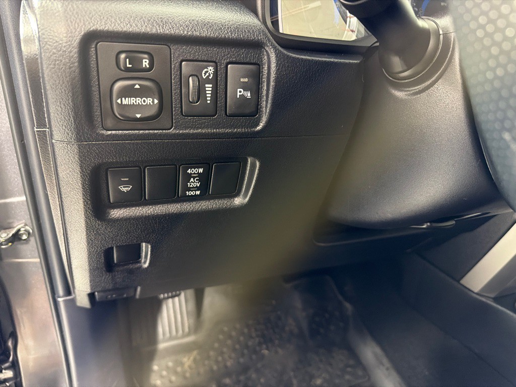 2017 Toyota 4Runner Image 12