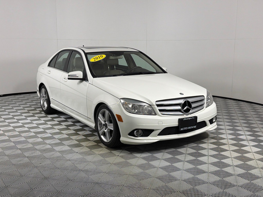 2010 Mercedes-Benz C-Class Image 3