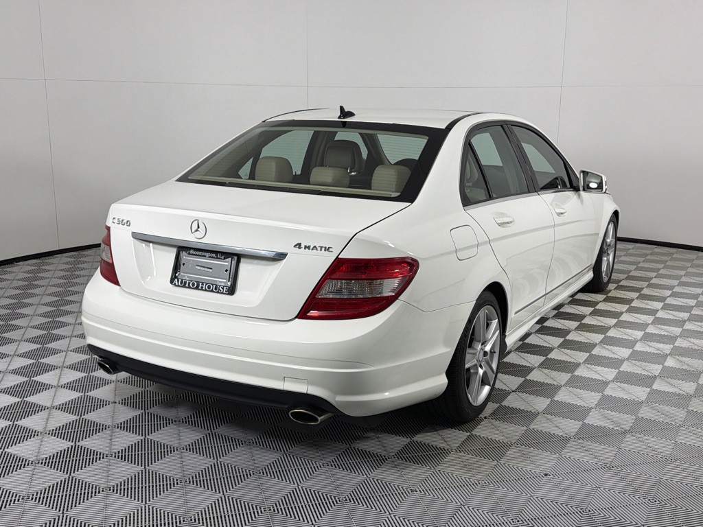 2010 Mercedes-Benz C-Class Image 5