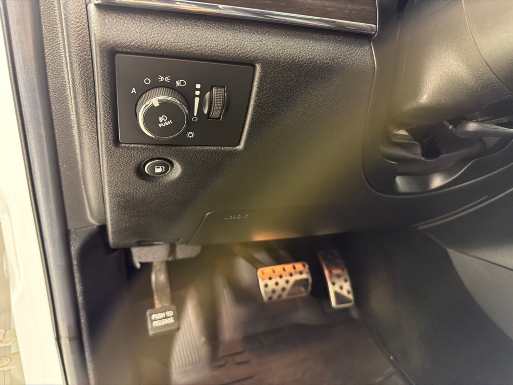 2014 Jeep Grand Cherokee Image 13