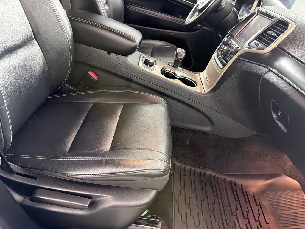 2014 Jeep Grand Cherokee Image 24