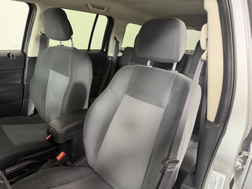 2015 Jeep Patriot Image 9