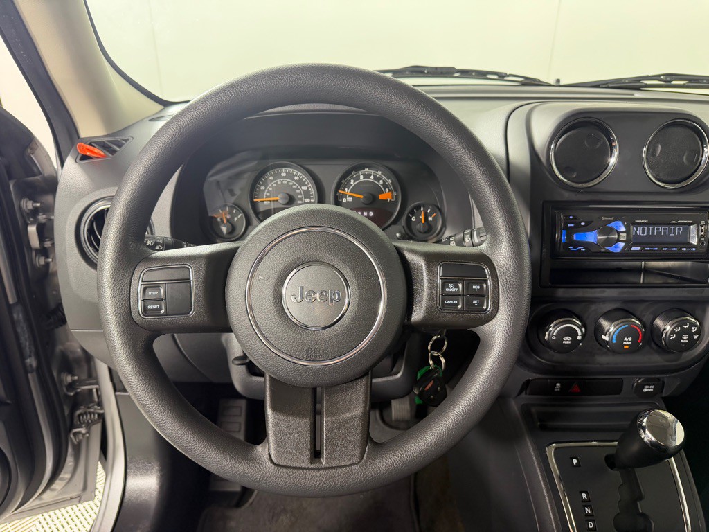 2015 Jeep Patriot Image 10