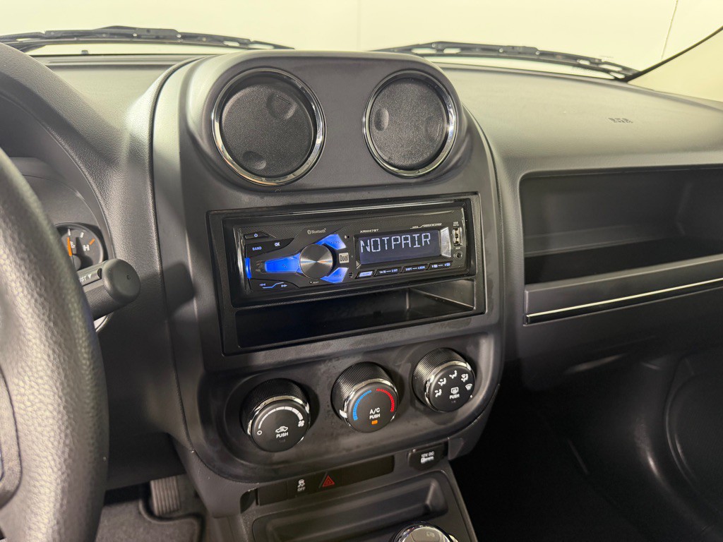 2015 Jeep Patriot Image 11