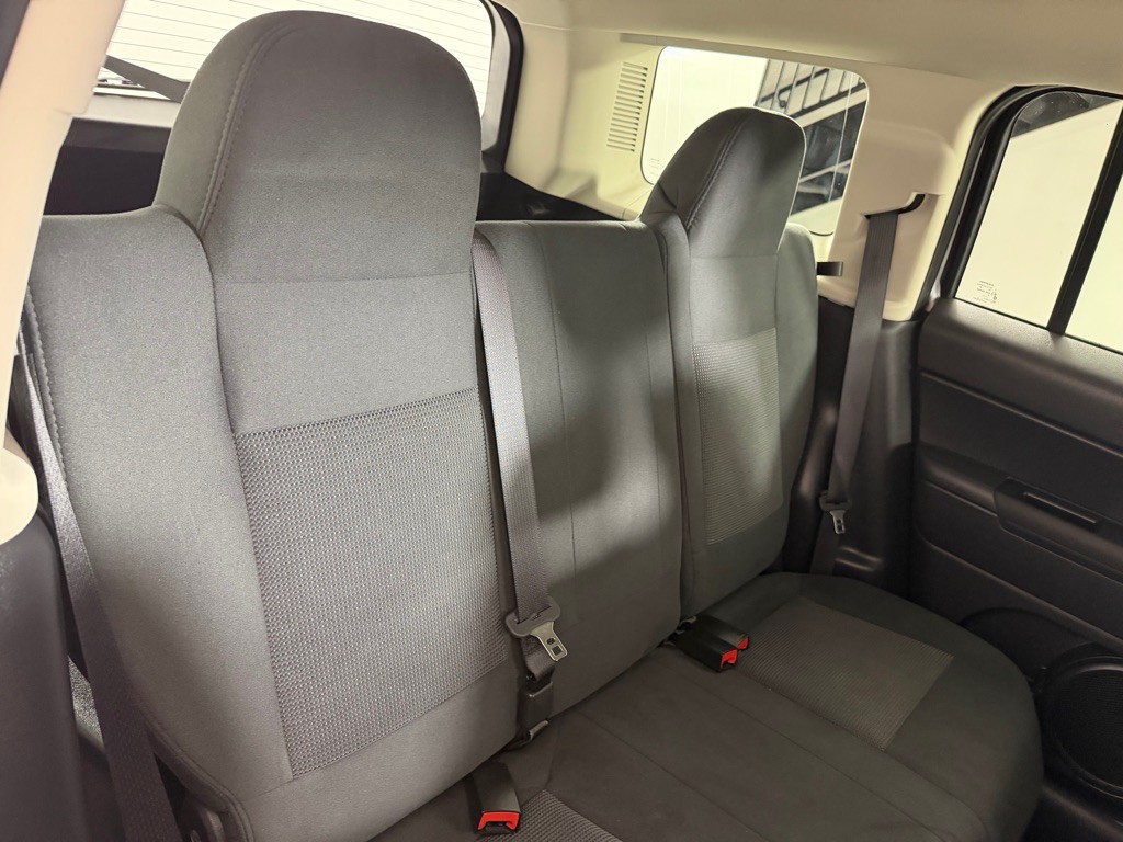2015 Jeep Patriot Image 17