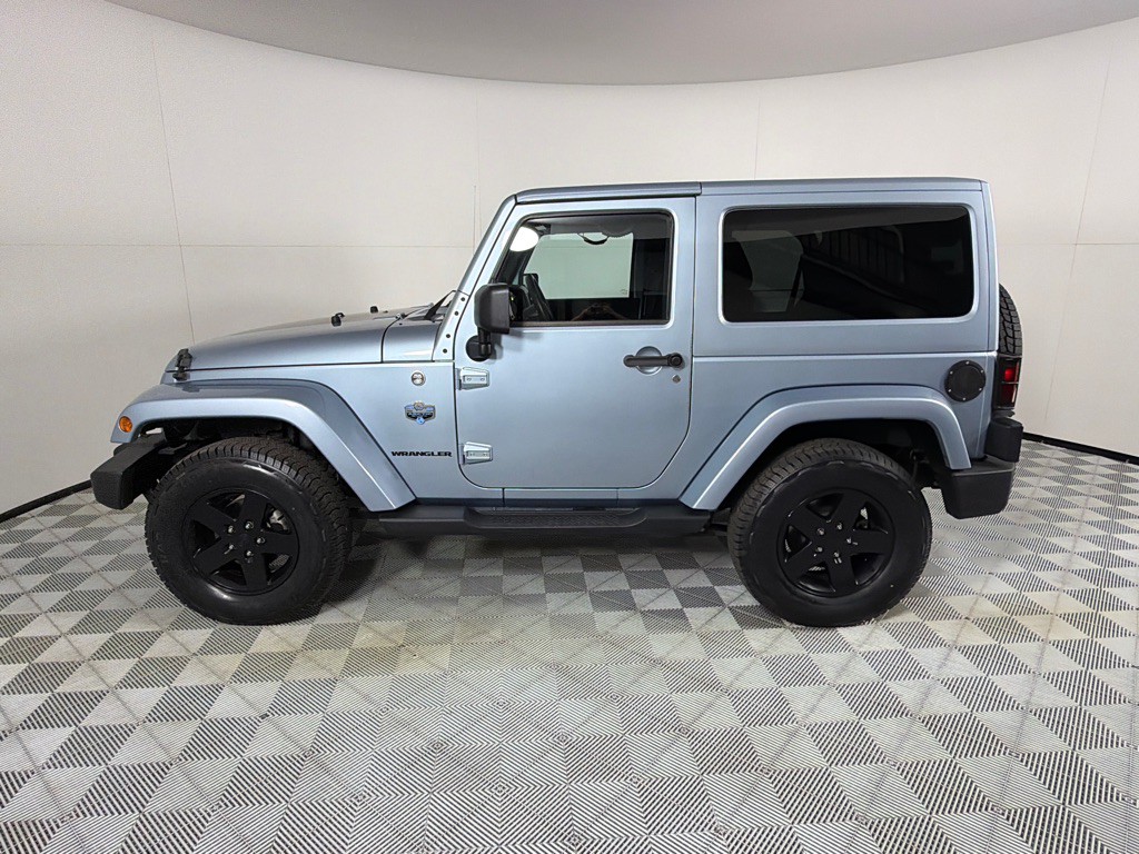 2012 Jeep Wrangler Image 8