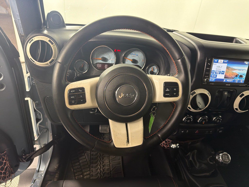 2012 Jeep Wrangler Image 14