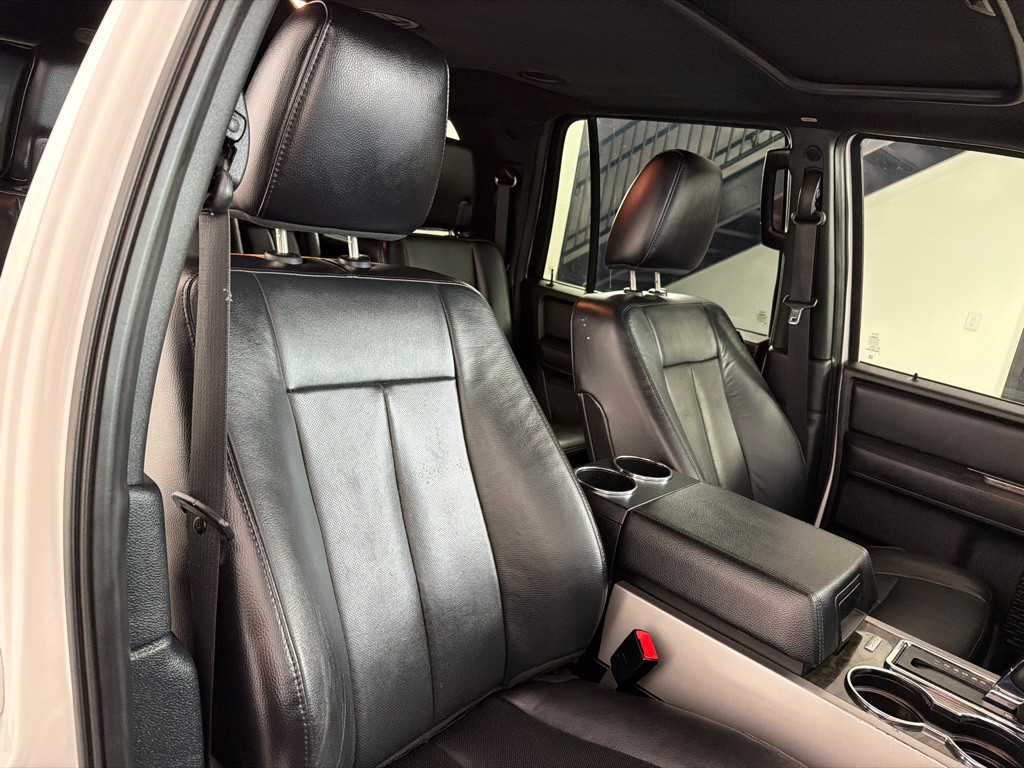 2016 Ford Expedition Image 25