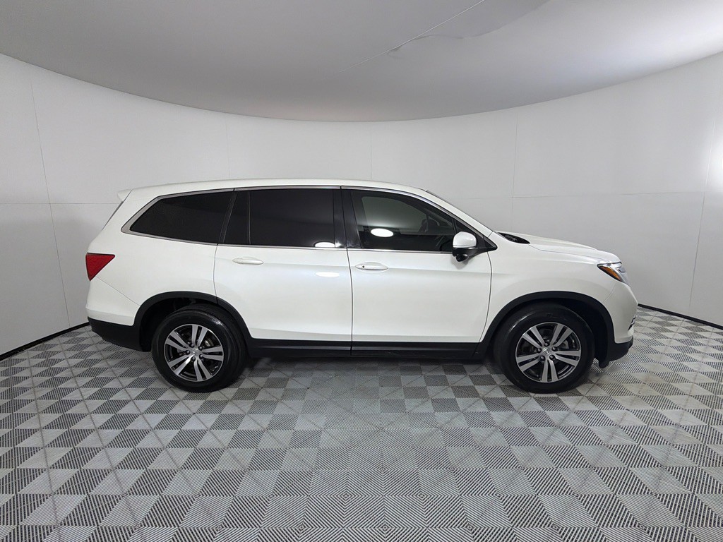 2017 Honda Pilot Image 4