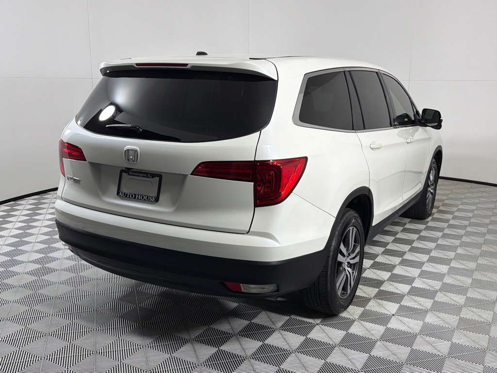 2017 Honda Pilot Image 5