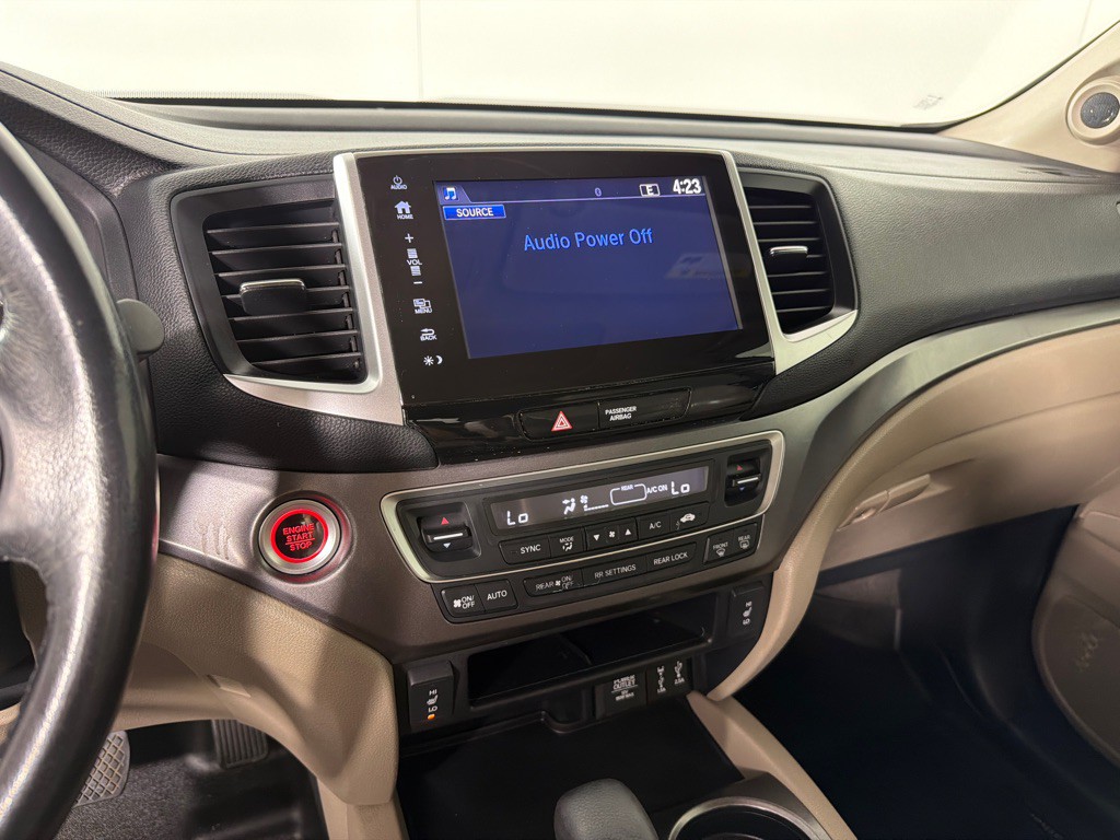 2017 Honda Pilot Image 17