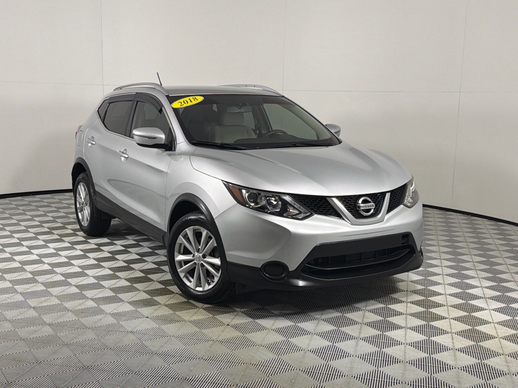 2018 Nissan Rogue Image 2