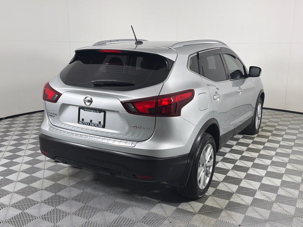 2018 Nissan Rogue Image 4