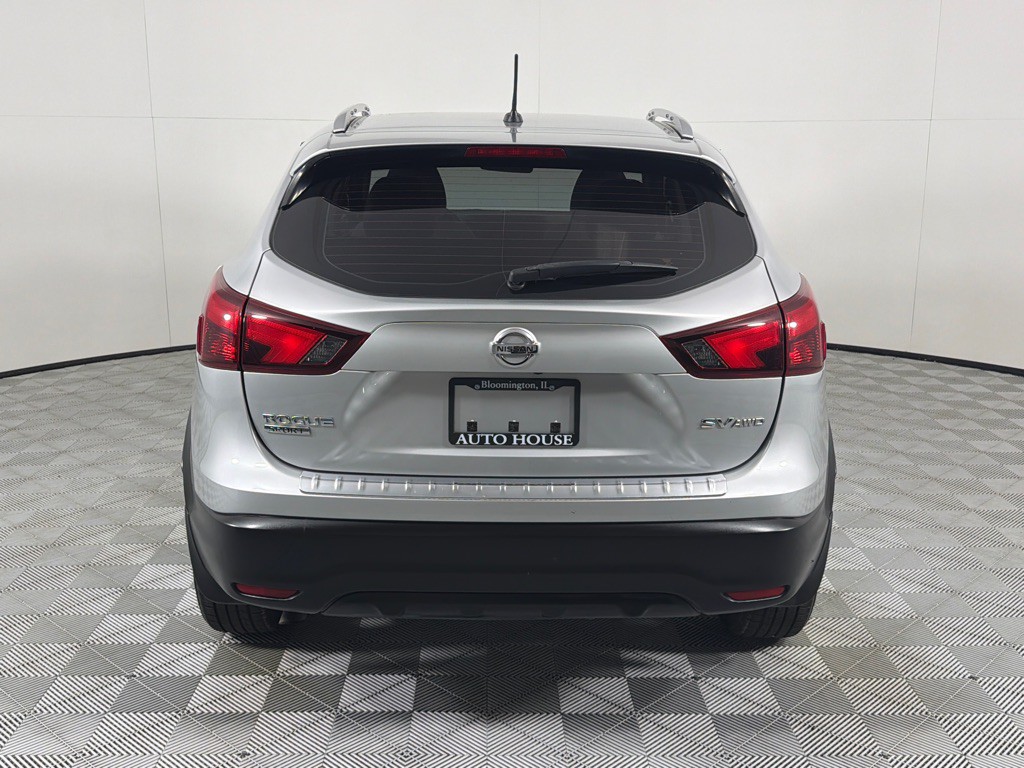 2018 Nissan Rogue Image 5
