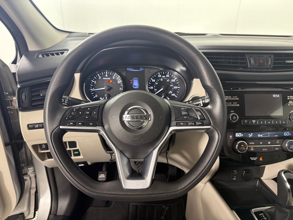 2018 Nissan Rogue Image 14