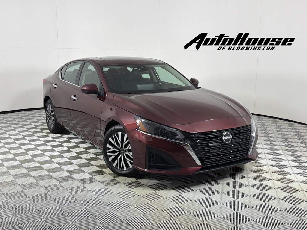2023 Nissan Altima Image 1