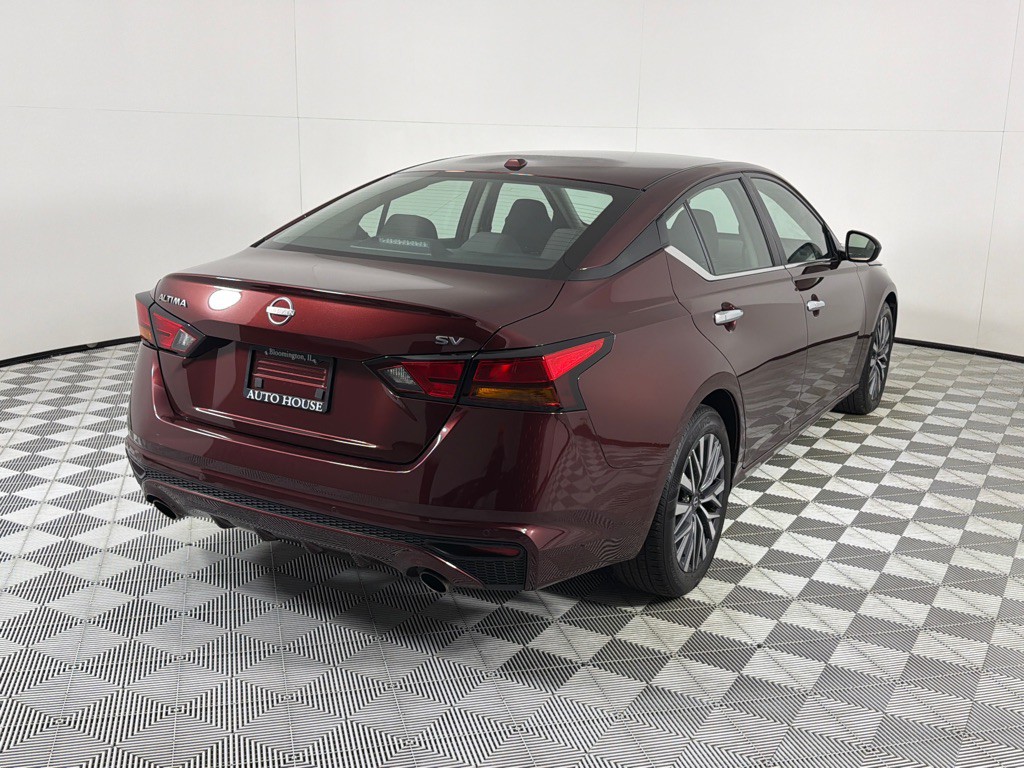 2023 Nissan Altima Image 5
