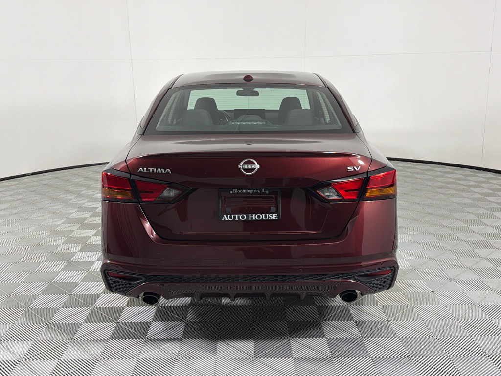2023 Nissan Altima Image 6