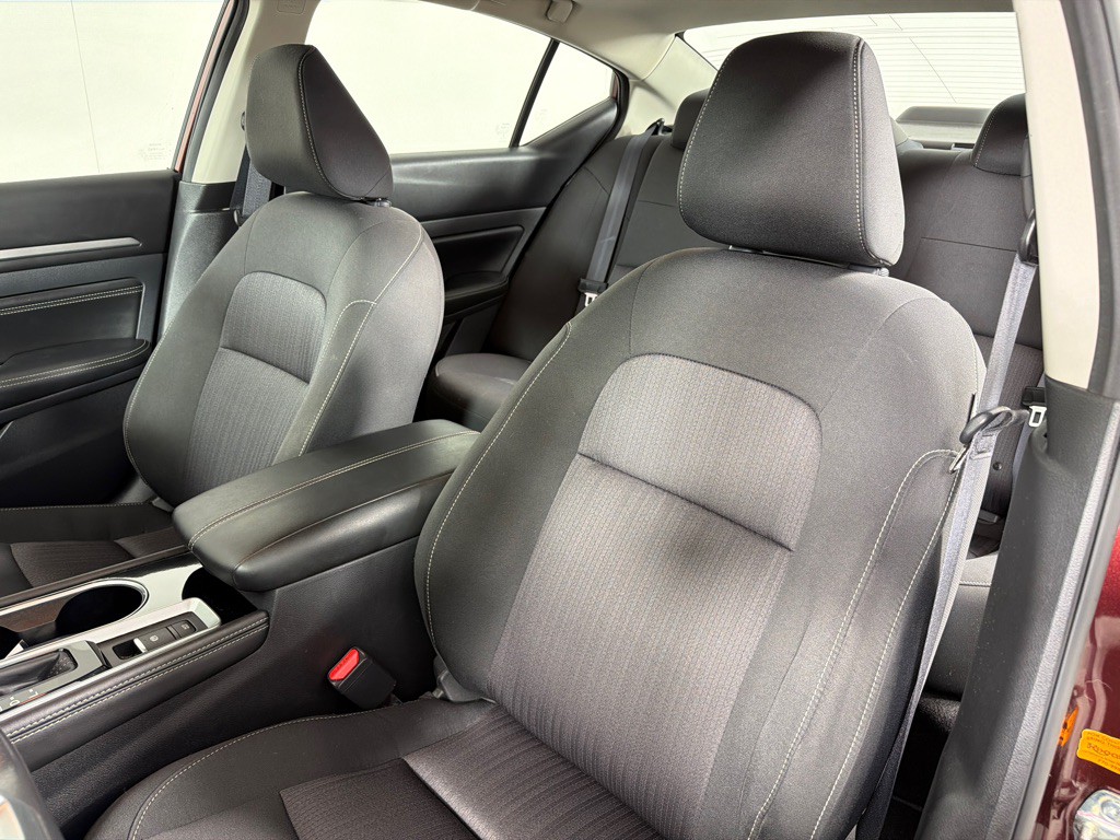 2023 Nissan Altima Image 13