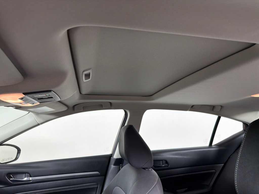 2023 Nissan Altima Image 14