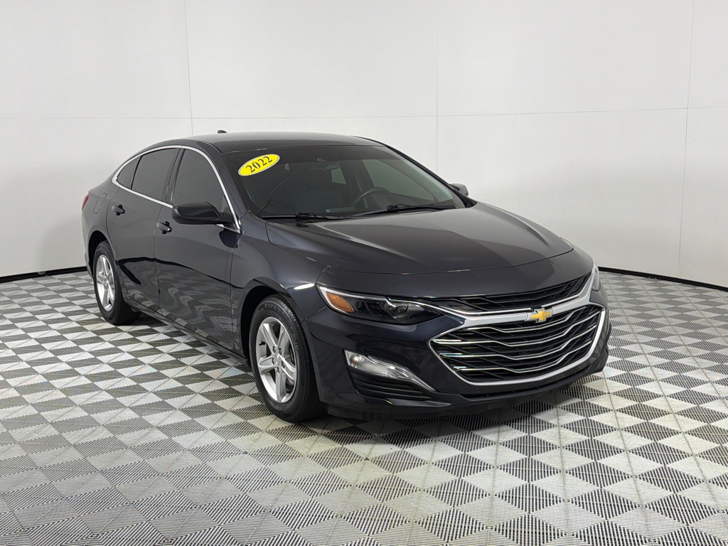 2022 Chevrolet Malibu Image 3
