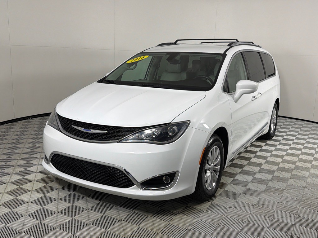 2018 Chrysler Pacifica Image 9