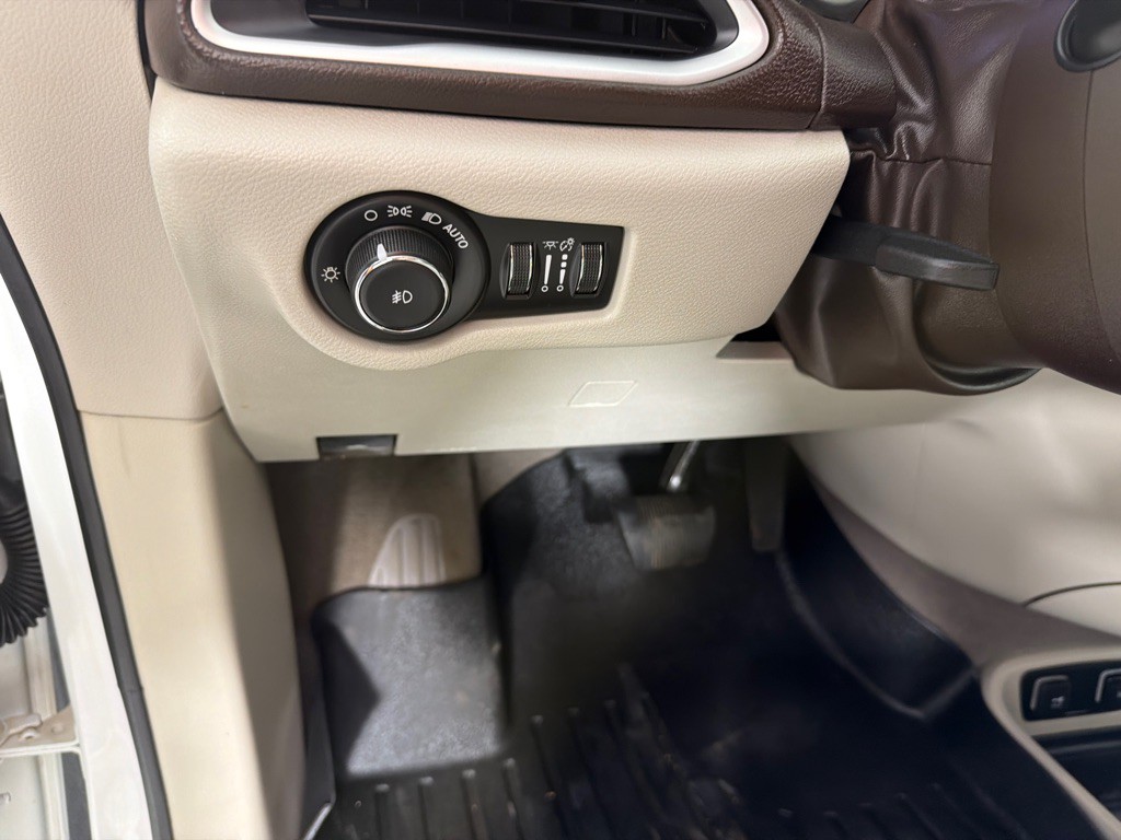 2018 Chrysler Pacifica Image 13
