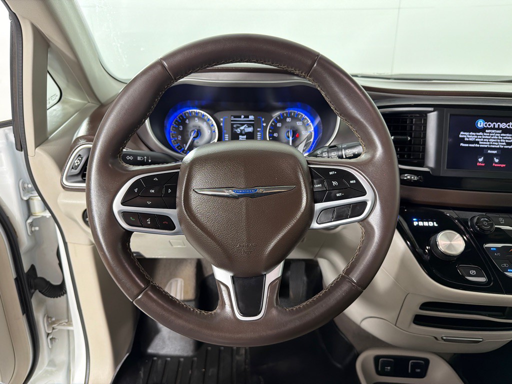 2018 Chrysler Pacifica Image 14