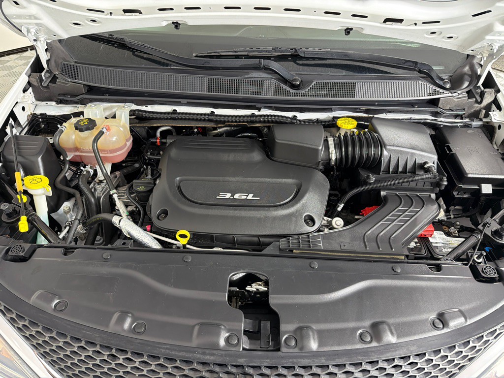 2018 Chrysler Pacifica Image 26