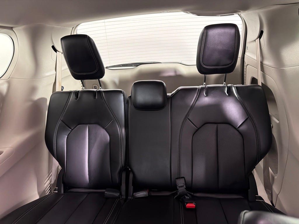 2023 Chrysler Pacifica Image 20