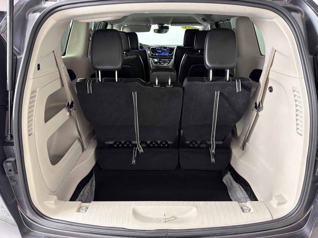 2023 Chrysler Pacifica Image 21