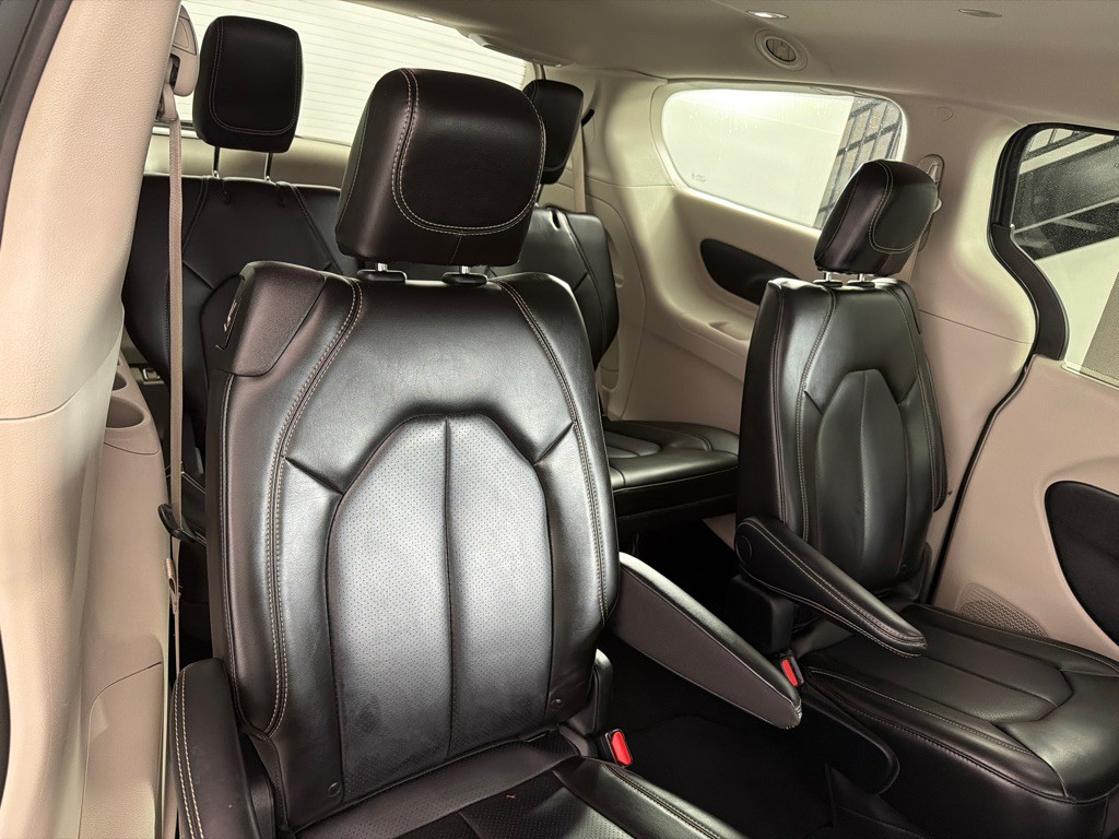 2023 Chrysler Pacifica Image 23