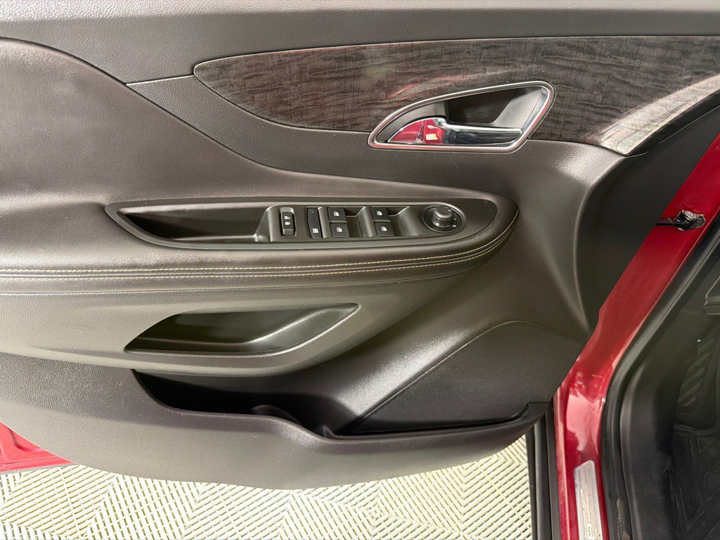 2015 Buick Enclave Image 10
