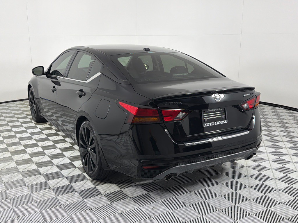 2022 Nissan Altima Image 7