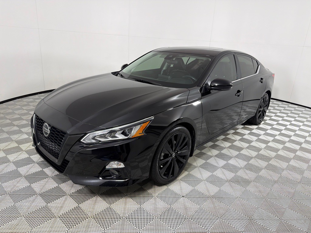 2022 Nissan Altima Image 9