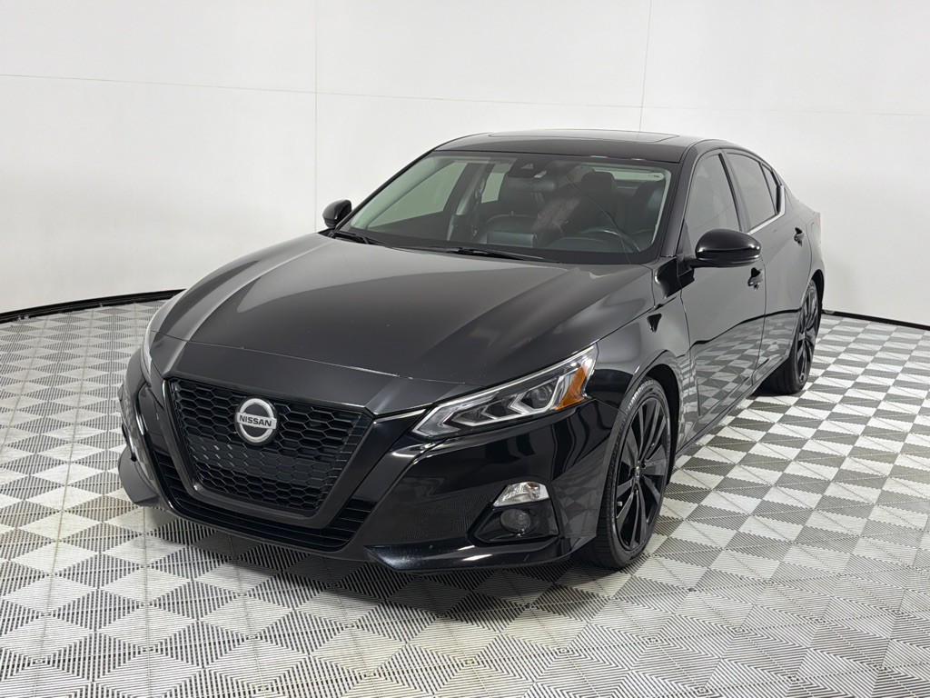 2022 Nissan Altima Image 10