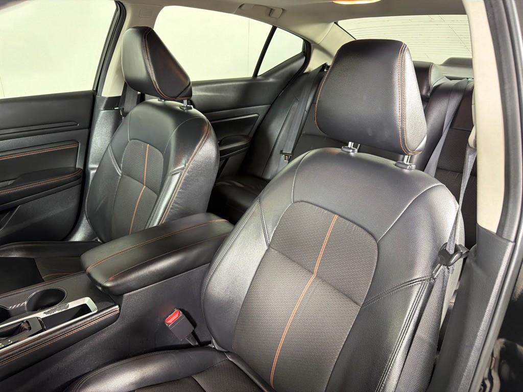 2022 Nissan Altima Image 12