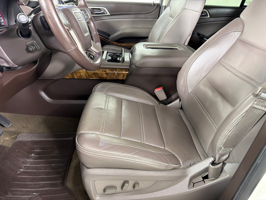 2015 GMC Yukon Image 12