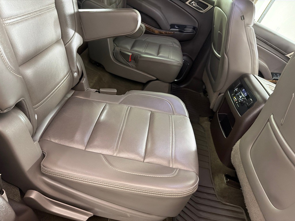 2015 GMC Yukon Image 24