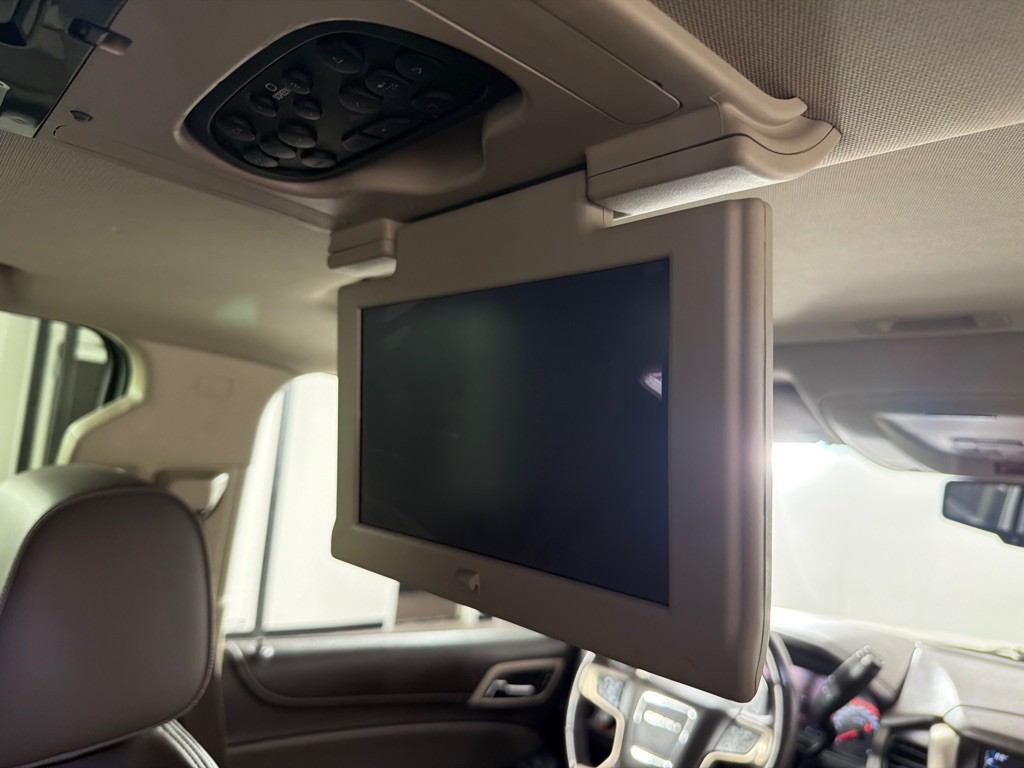 2015 GMC Yukon Image 29