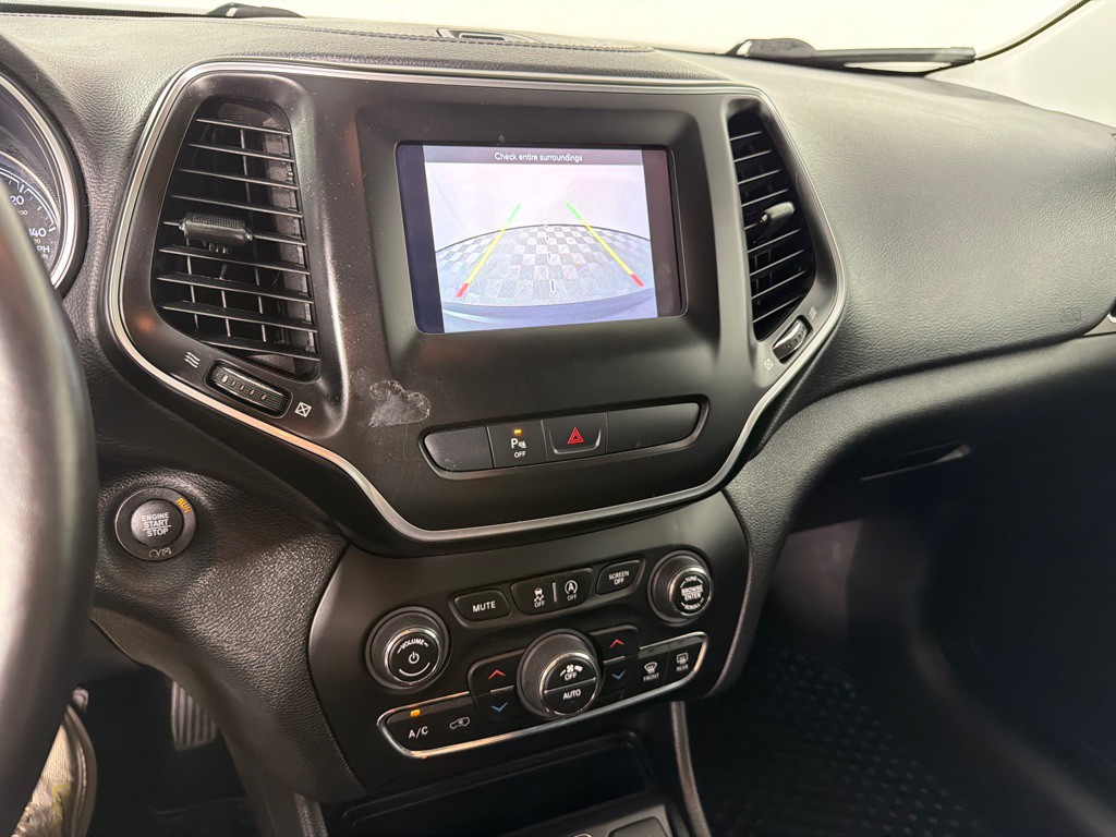2019 Jeep Cherokee Image 18