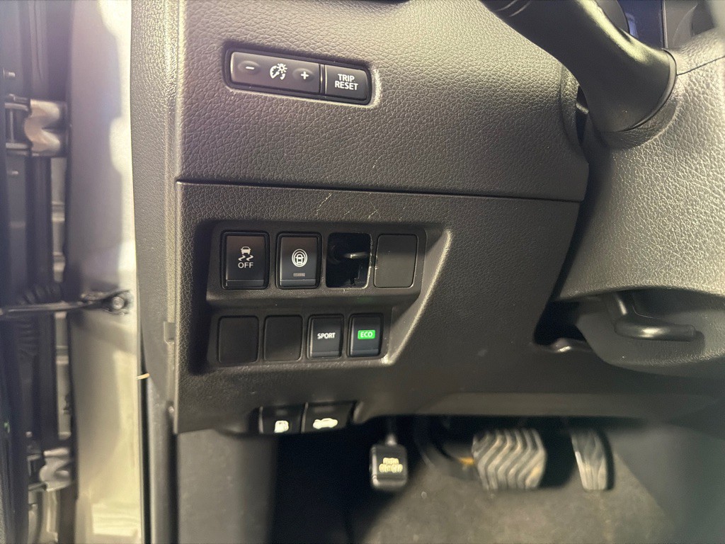 2021 Nissan Rogue Image 12