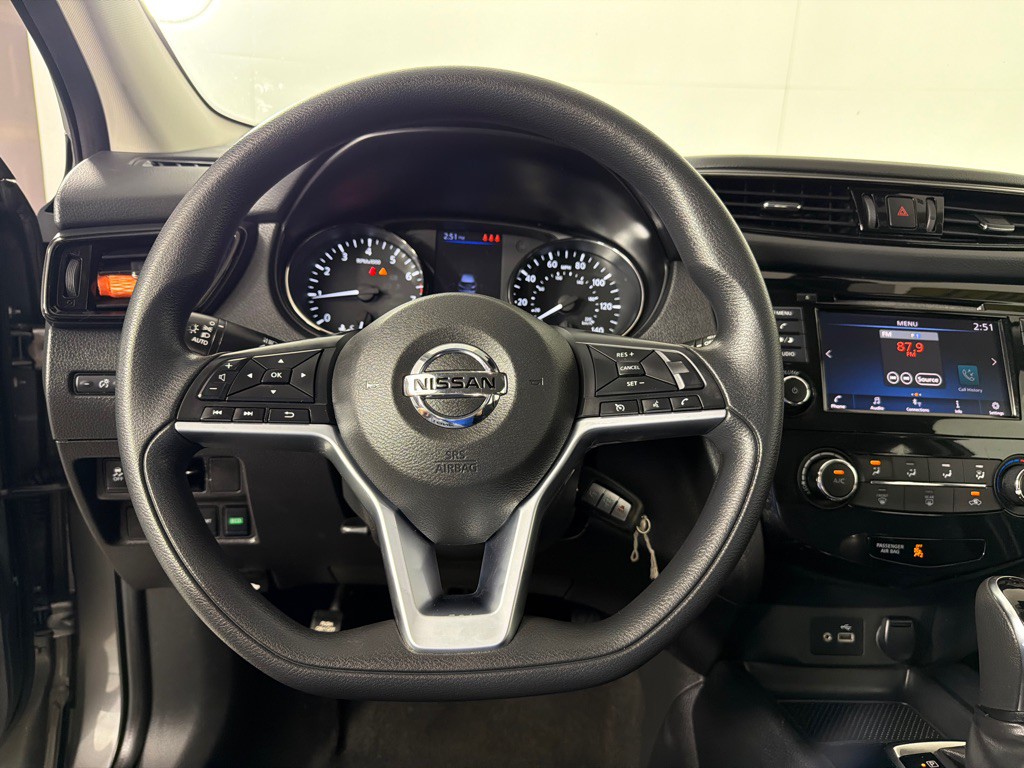 2021 Nissan Rogue Image 13