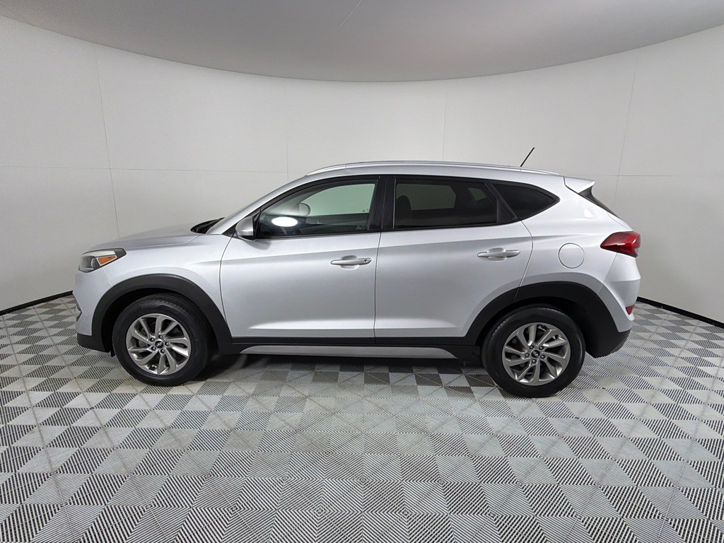 2017 Hyundai Tucson Image 8