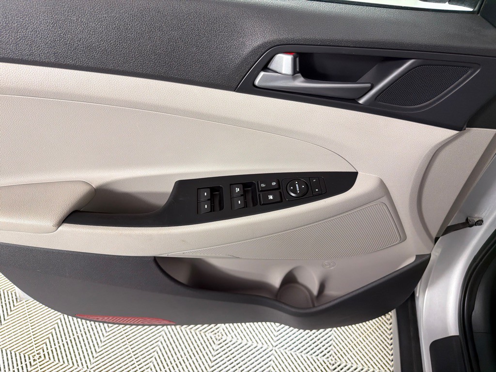2017 Hyundai Tucson Image 11