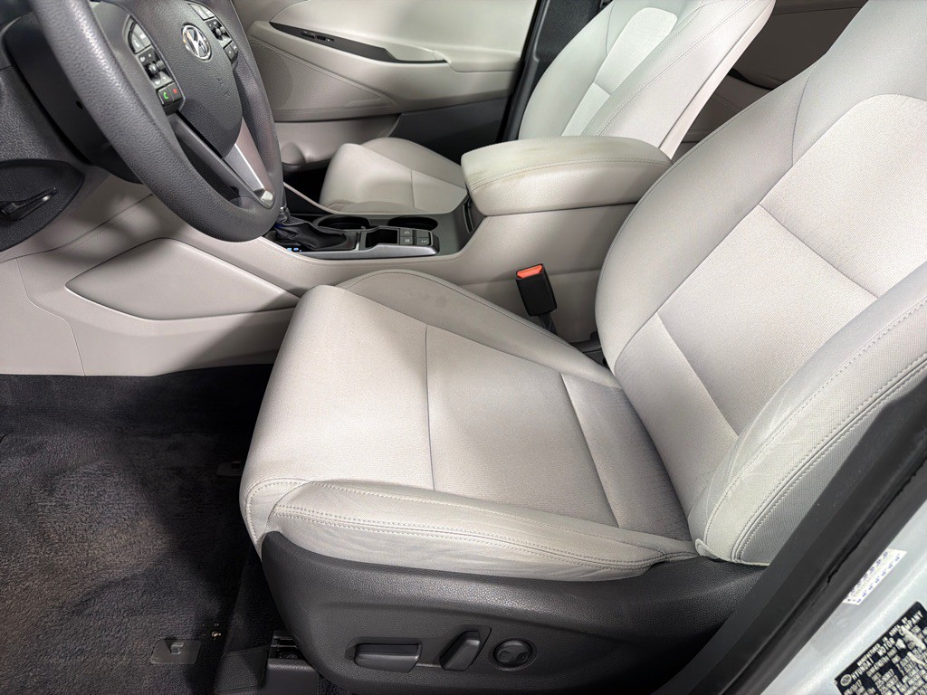 2017 Hyundai Tucson Image 12